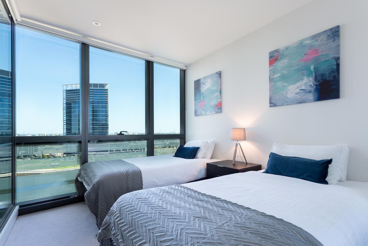 Wyndel Apartments - Riverside On Collins Мелбърн Екстериор снимка
