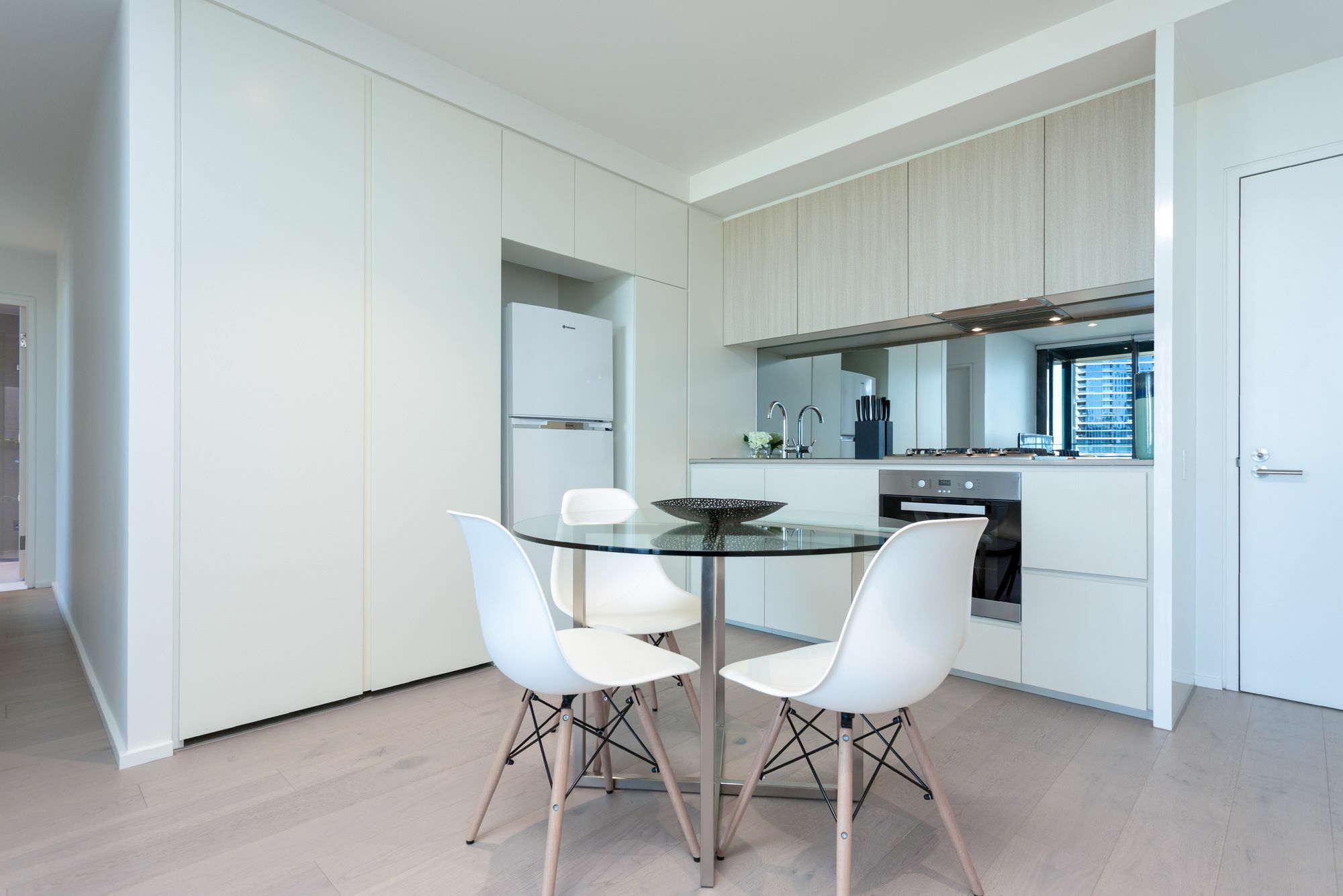 Wyndel Apartments - Riverside On Collins Мелбърн Екстериор снимка