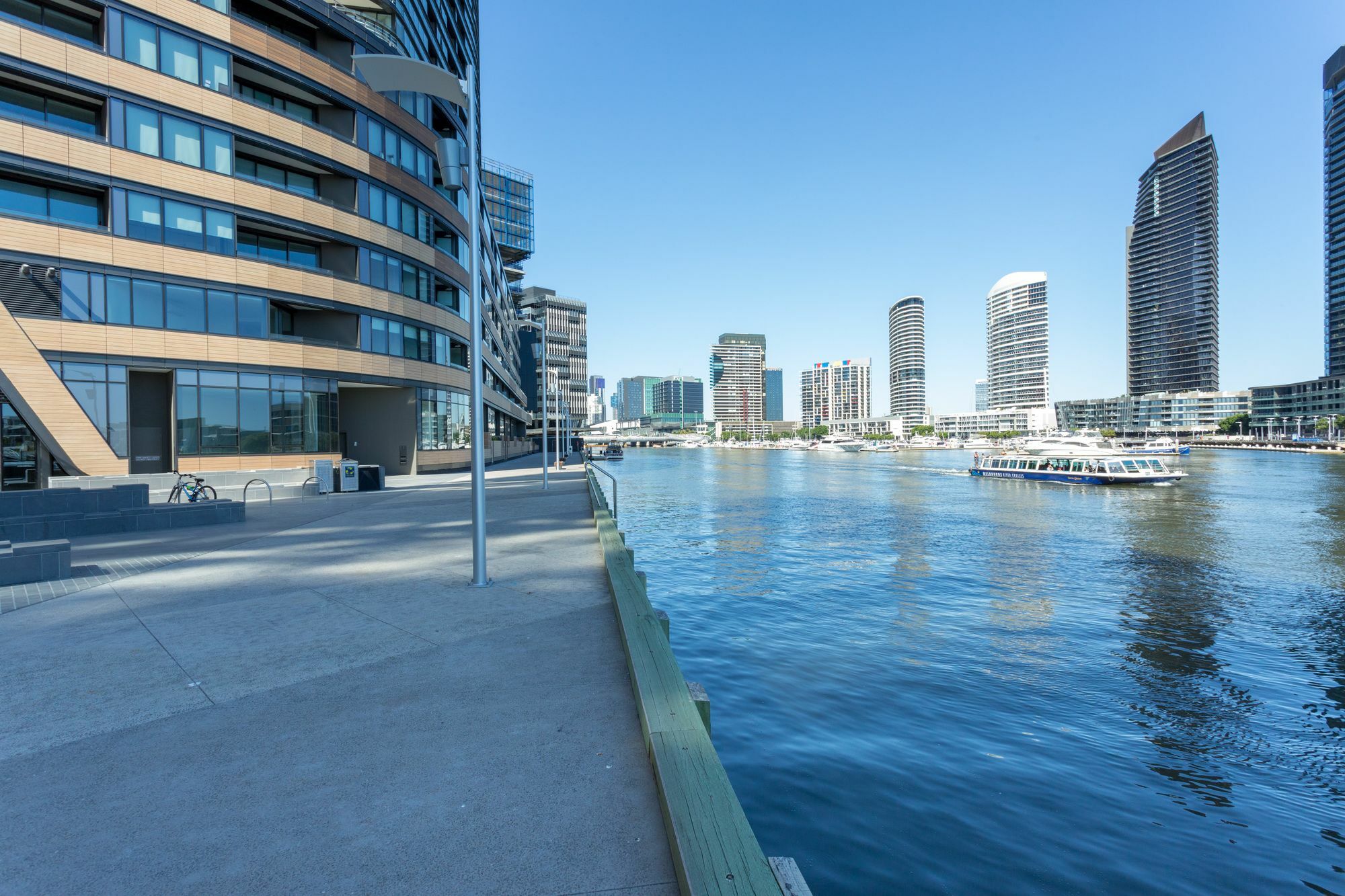 Wyndel Apartments - Riverside On Collins Мелбърн Екстериор снимка